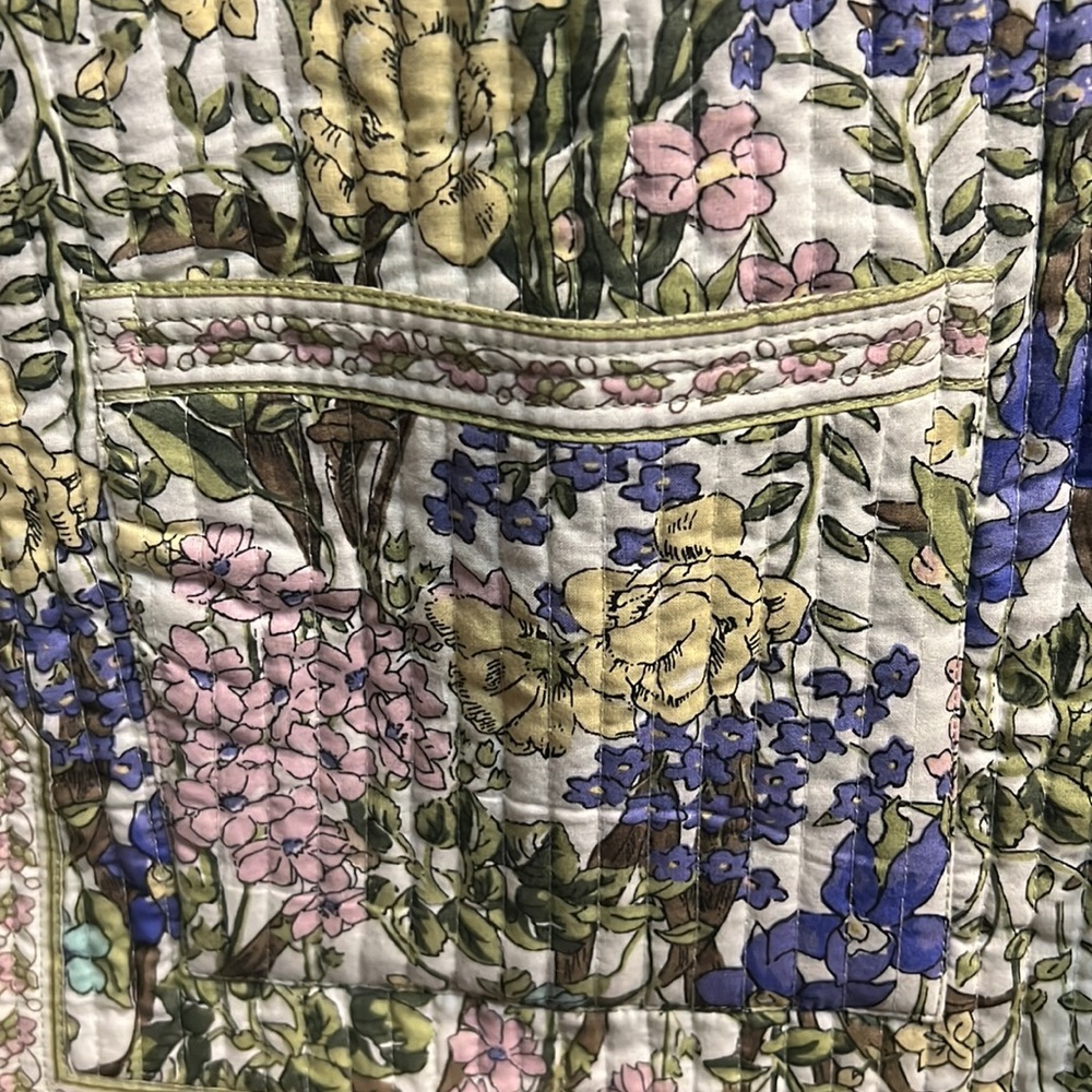 Small floral jacket button front small - Picture 2 of 6